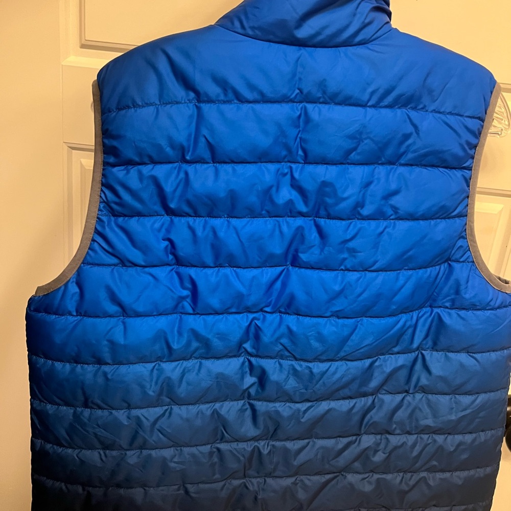 Quilted Irreversible Vest. This is a youth vest XL 14-16 great for the Fall.